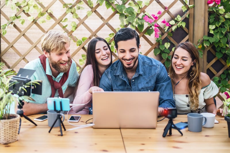 Optimizing Video Titles and Descriptions for SEO Optimizing Video Titles and Descriptions for SEO