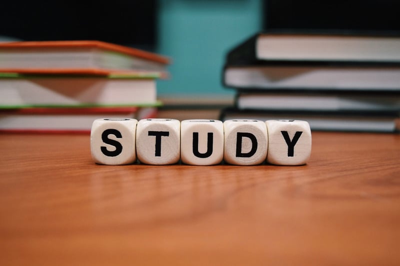 Discover Best YouTube Channels for Knowledge Growth