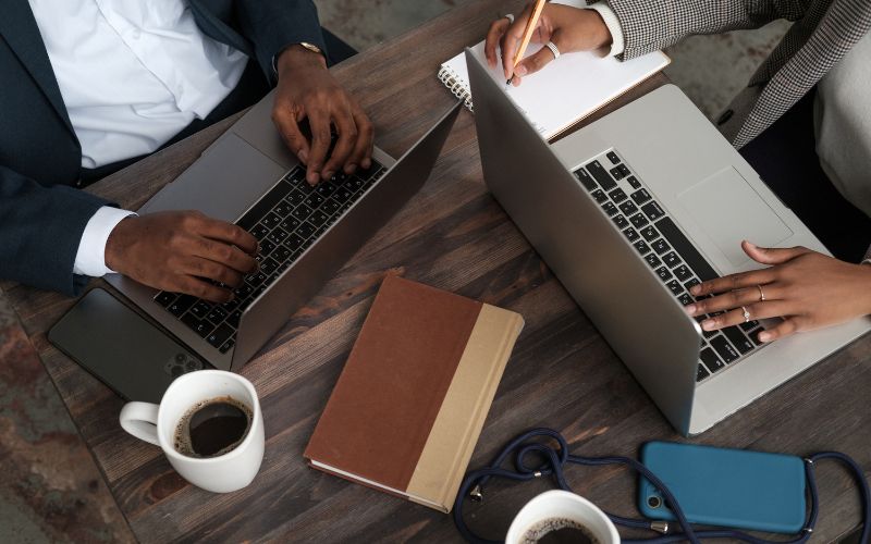 Tech and gadget reviews: Finding your niche in a competitive space